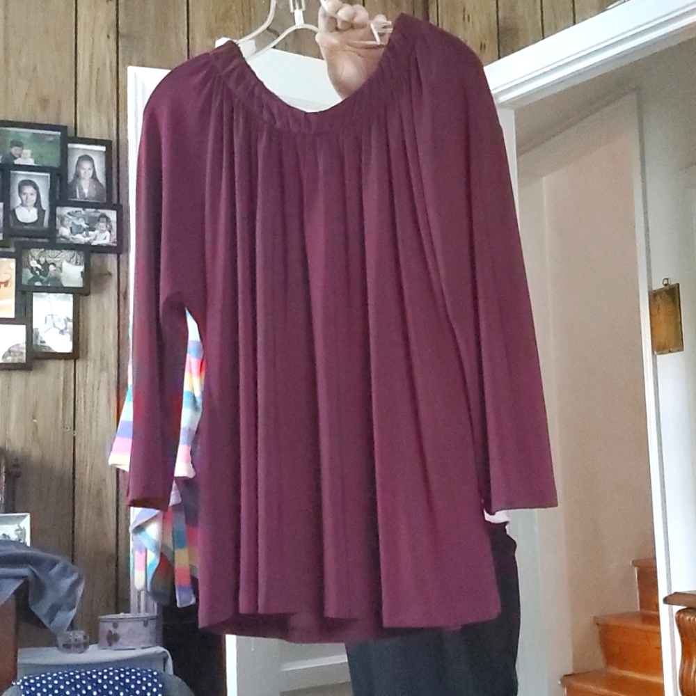 Women's shirt